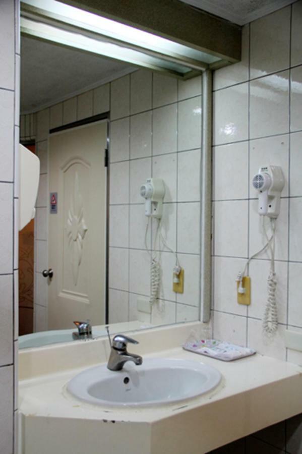 Persimmon Hotel Cidade de Hsinchu Exterior foto